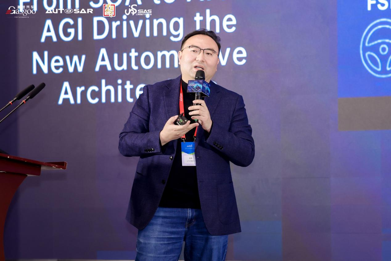 从SOA到AIOA，AGI驱动汽车架构范式演进